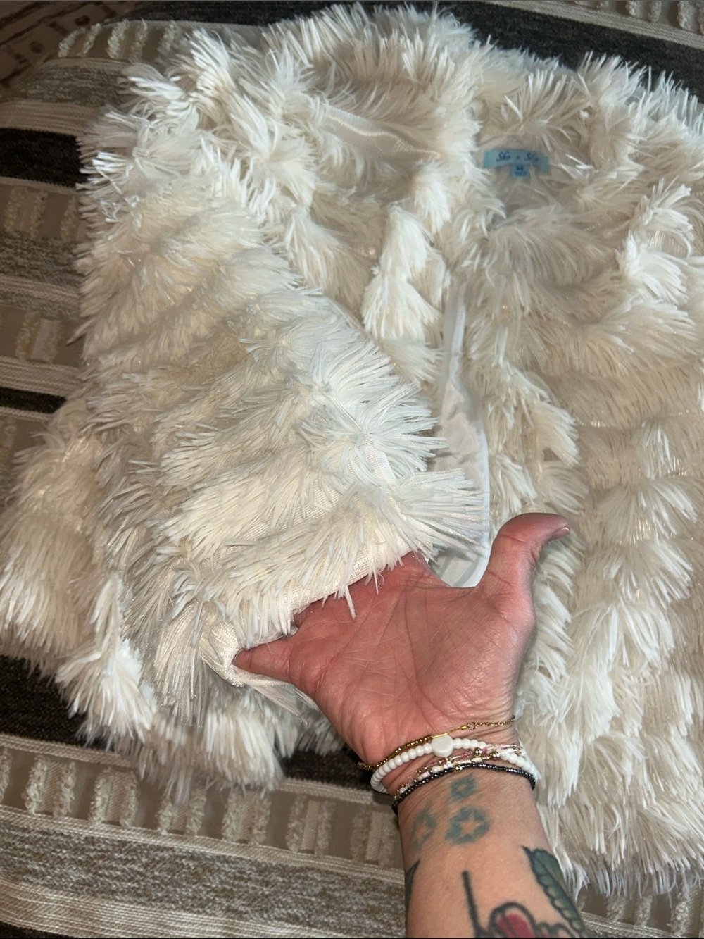 She + Sky Cream Shag Faux Fur Jacket - Picture 5 of 6